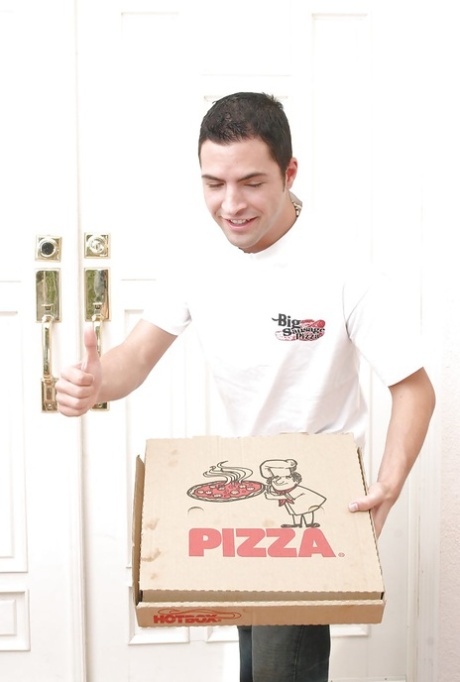 Lewd MILF Lori Lust gets two pizzas and two big cocks to feed her twat