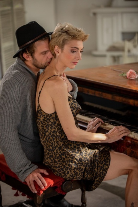 Slender wife Natalie Anna sucks dick and gets rammed after a piano lesson