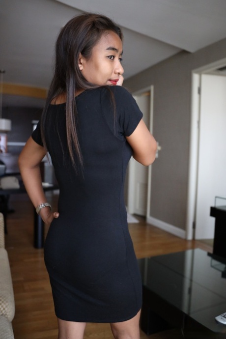 Horny Asian amateur Mind B unveils her hot bum and takes a boner in POV action