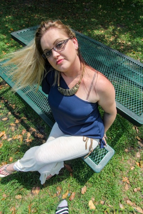 Cheating chubby wife Holly sucks and rides a big black cock outdoors